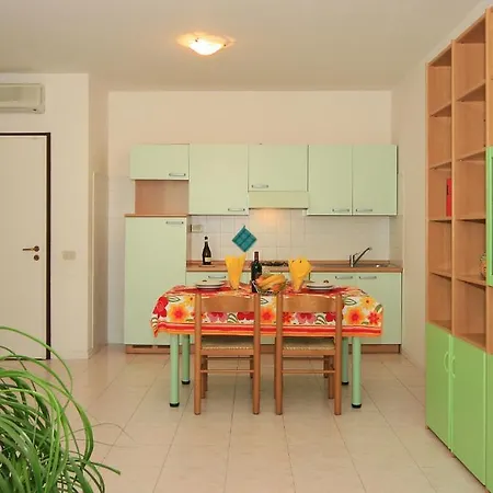 Cristoforo Colombo Апартаменты Каорле