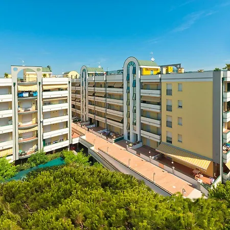 Cristoforo Colombo Апартаменты Каорле